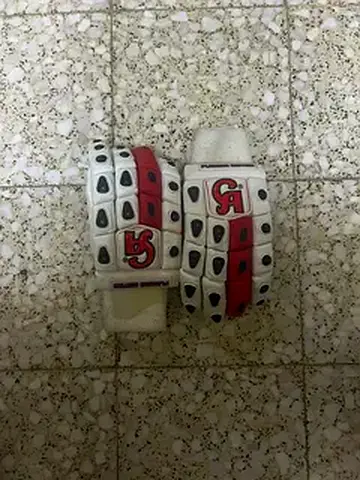 High-Quality Cricket Gloves for Sale