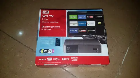 WDTV Live media streamer (with box, remote etc)