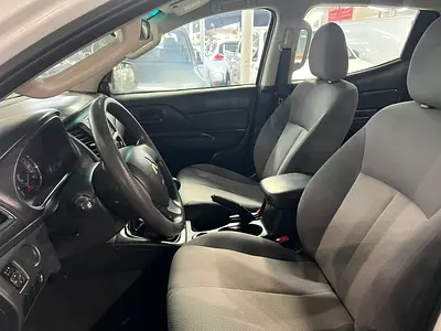 Mitsubishi L200 2021