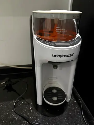 محضرة حليب الاطفال بيبي بريزا Baby Brezza Formula Dispenser Machine