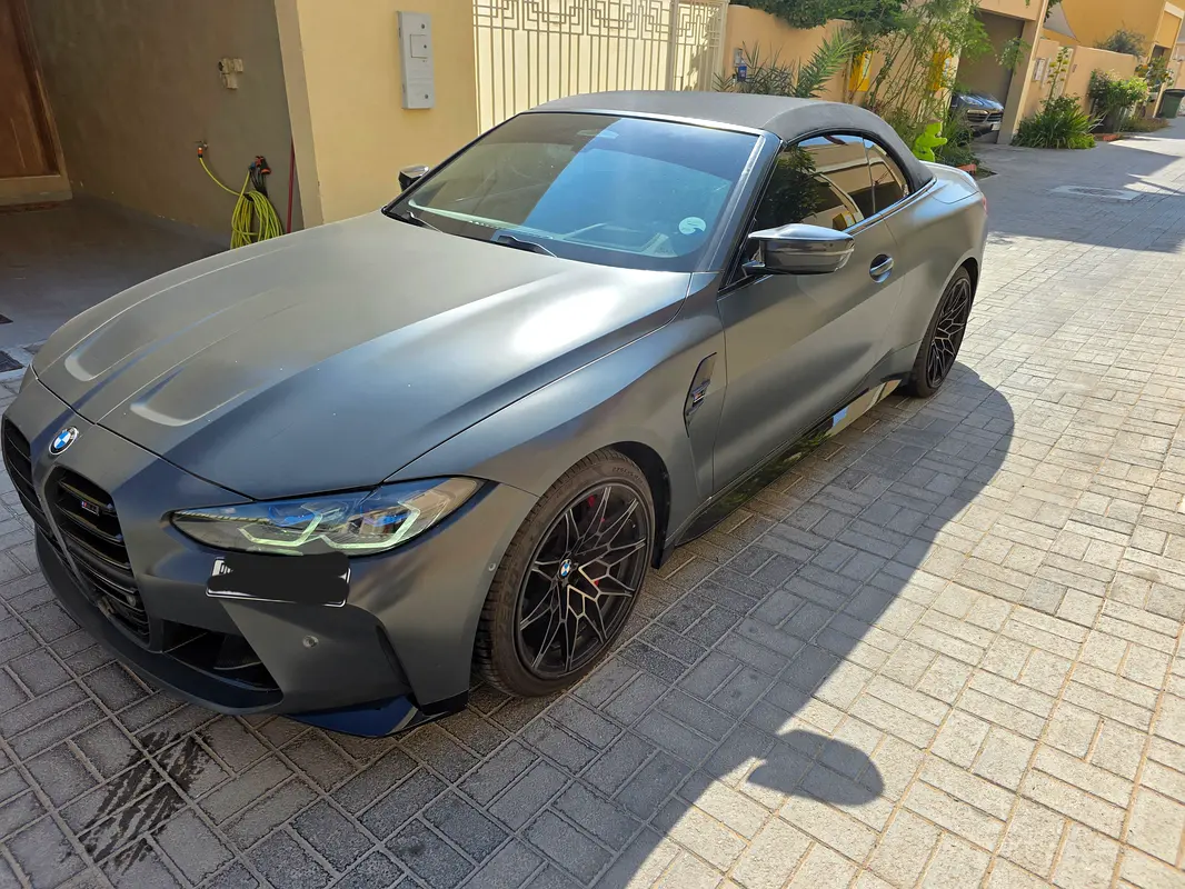 BMW M4 2022 — photo 1 of 5