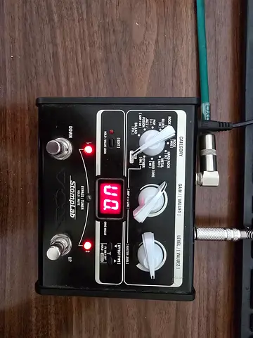 Vox Joe Satriani saturator + Vox Stomplab