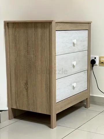 Modern 3-Drawer Cabinet