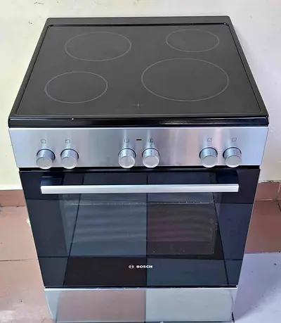 Bosch 4 hubs Electric cooker 60 by 60cm