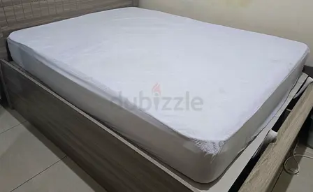 Spring Mattress Queen Size