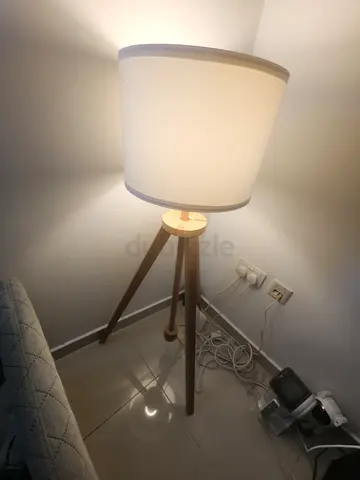 Elegant Tripod Floor Lamp