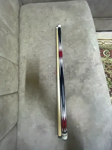 Billiards cue