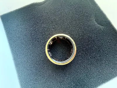 Gold Oura Health Ring Size 10 - Used with box  charging stand included