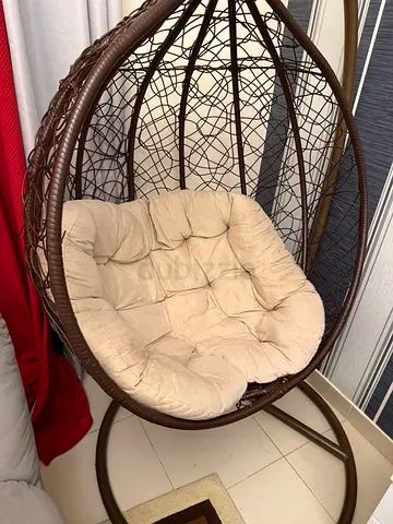 Cozy Hanging Egg Chair with Cushion