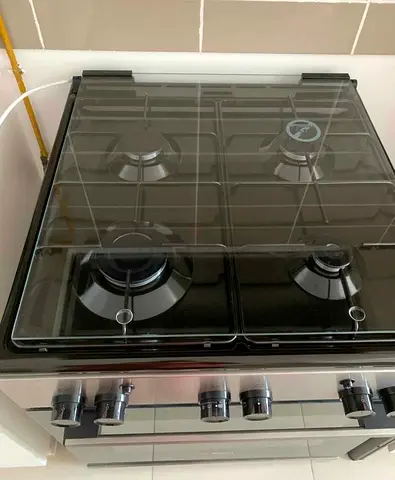 Bosch 4 Burner Gas cooker 60 by 60cm