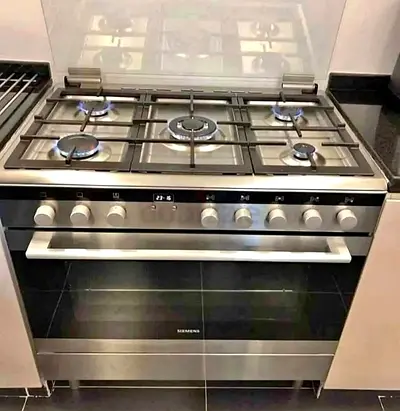 Siemens 5Burner full digital gas cooker 90cm