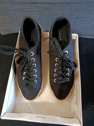 PAPAYA SIZE 42 WOMENS SUEDES BLACK