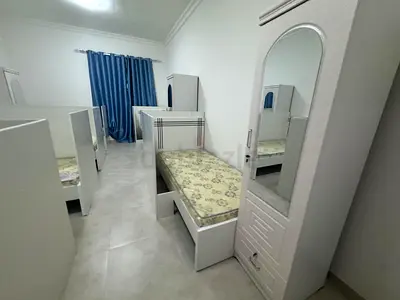 PREMIUM EXECUTIVE GENTS SHARING ACCOMODATION WITH SEPERATE TOILET