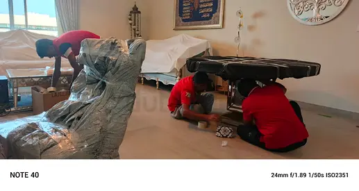 Self storage cheap prize available 24/7 All UAE  Movars pekars shifting service