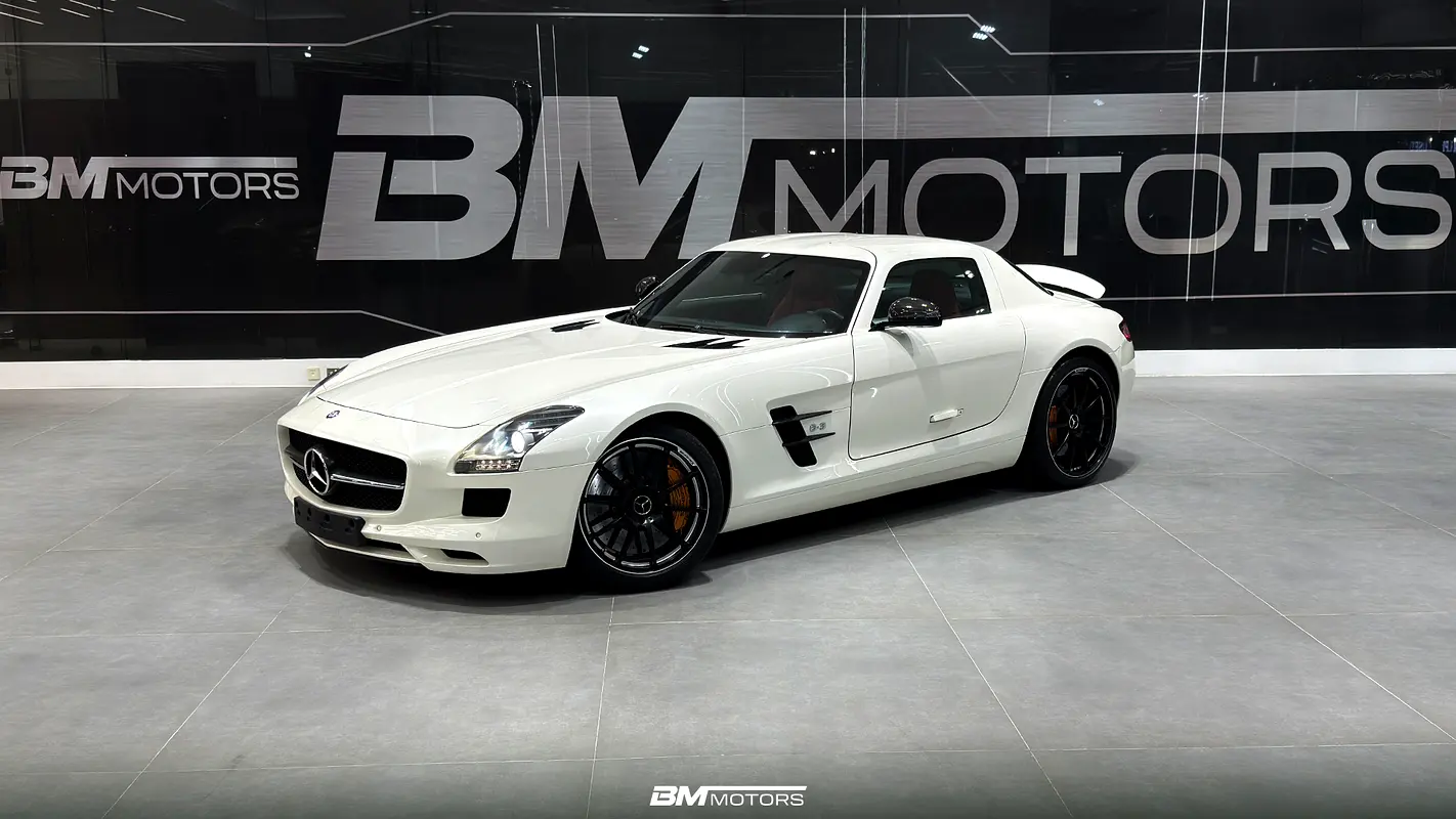 Mercedes-Benz SLS 2012 — photo 1 of 8