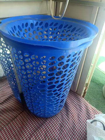 Storage basket