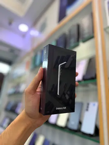 Samsung Galaxy S25 Brand New Box.