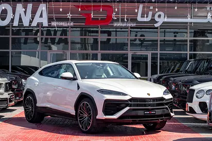 Lamborghini Urus SE | 2025 | 1,200km | Under warranty