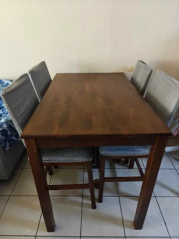 Dinning table