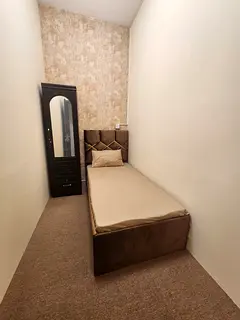 Spacious Executive Space Available only for LADIES