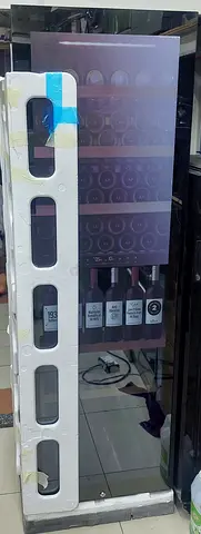 Stock Piece Solt Dual Zone Temperature 193 Bottles Capacity Wine Cooler