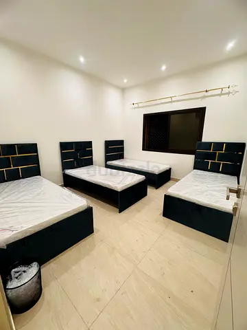 Executive luxury Bedspace for Girls-offer 700 Aed