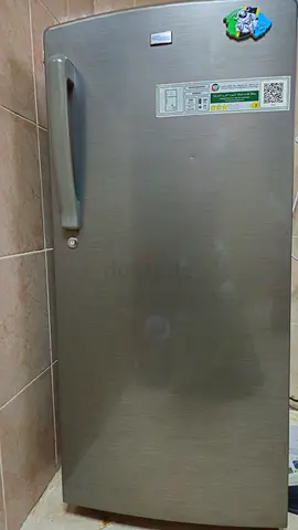 Used Refrigerator with Plenty of Storage
