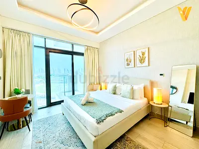 Studio w/ Burj & Skyline View | Al Jaddaf