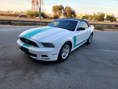 2014 FORD MUSTANG SOFT TOP FREE ACCDENT VERY CLEAN IN SIDE AND OUT SIDE AND 100%