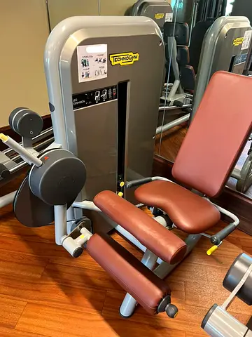 Technogym element leg extension machine