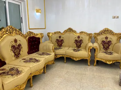 Elegant Vintage Style Sofa Set