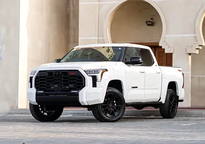 TOYOTA TUNDRA 2024 CRE WHITE