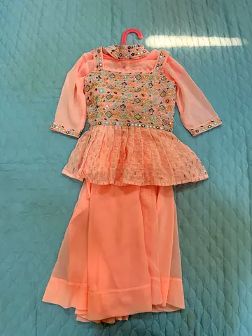 Girl traditional clothing