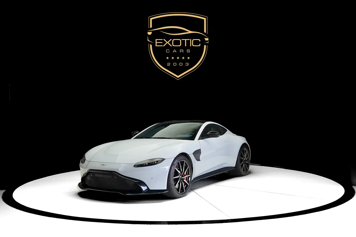 Aston Martin Vantage 2019 — photo 1 of 14