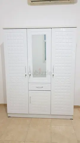 Modern White 3 door Wardrobe with Mirror