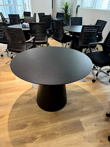 Modern Round Dining Table