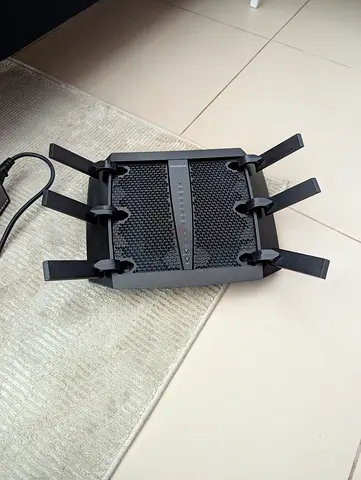 NETGEAR Nighthawk X6 AC3200 Tri-Band Router (R8000) – Powerful WiFi