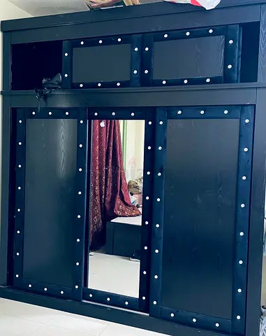 Wardrobe urgent sale