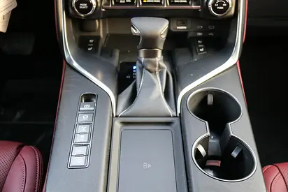 صورة مصغرة 12 لـ 2026 Lexus LX-SERIES