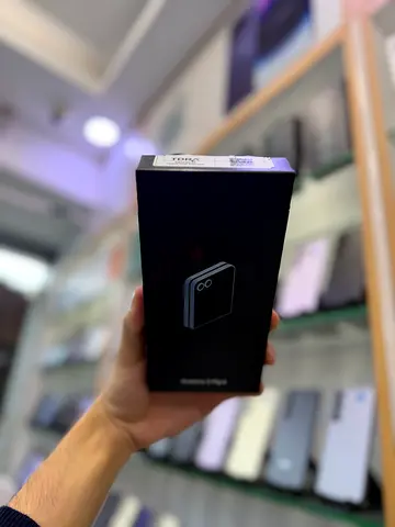 Samsung Galaxy Z Flip 6 Brand New Box.