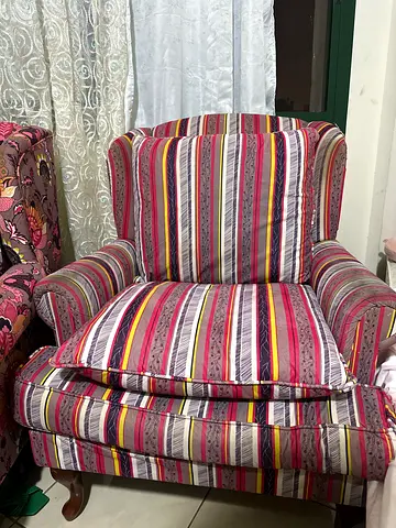 URGENT MOVING-OUT SALE!!! 2 DAYS LEFT!! Used Comfortable Lounge Chair 2 pcs.