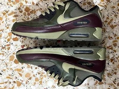 Nike Air Max 90 GORE-TEX Sneakers