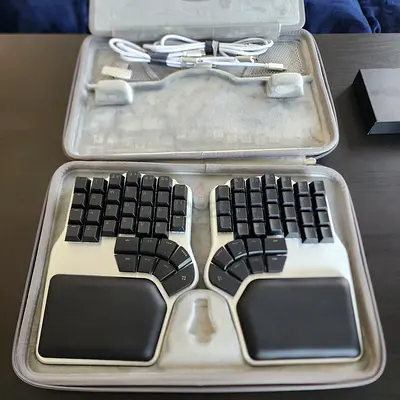 The Most Advanced Wireless Ergonomic Keyboard