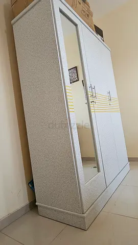 Modern Wardrobe with Mirror
