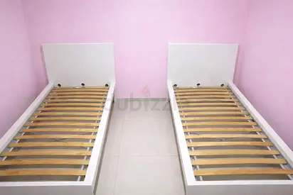 2 single bed سرير عدد ٢ مفرد