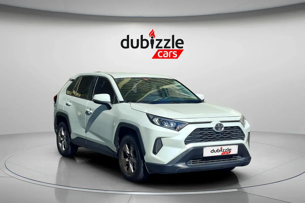Toyota Rav 4 2023 — photo 1 of 12