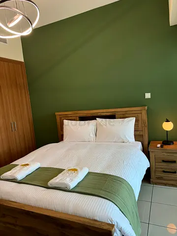 Luxurious Standard room available in Dubai Marina