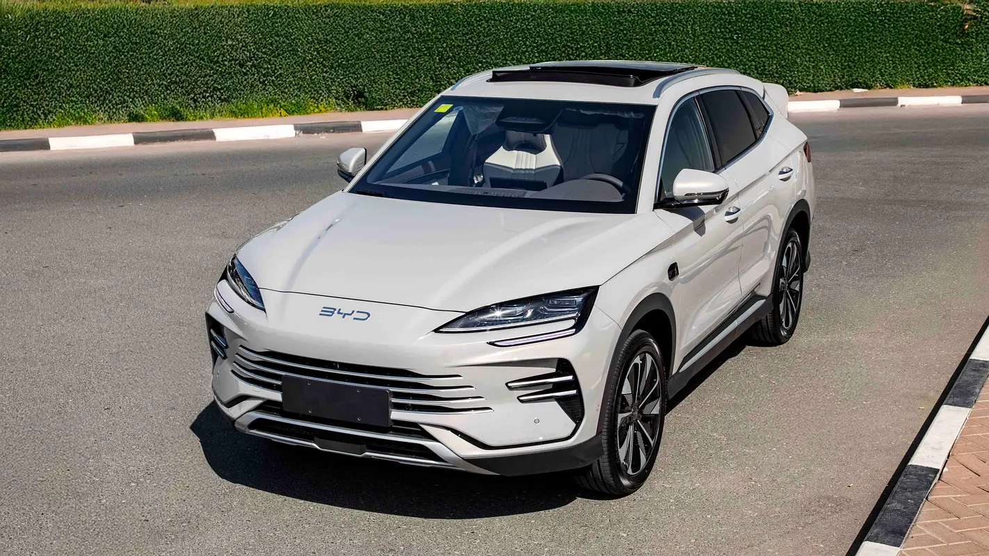 BYD Song Plus 2025 — photo 1 of 17