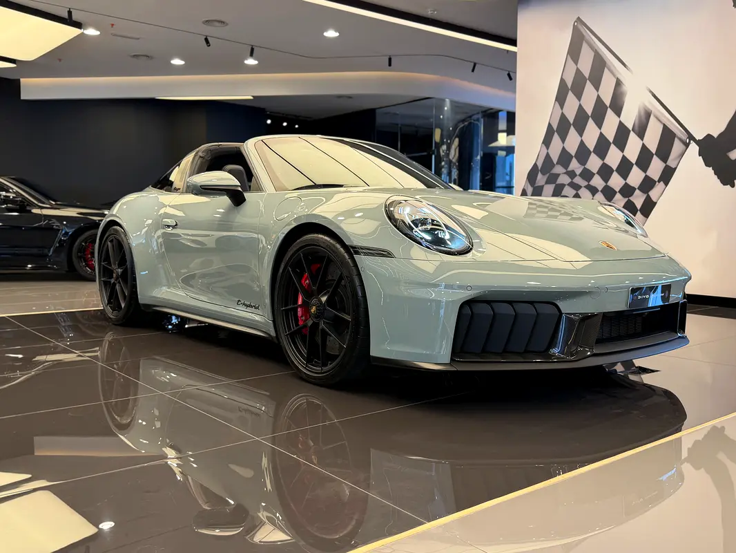بورشه 911 2025