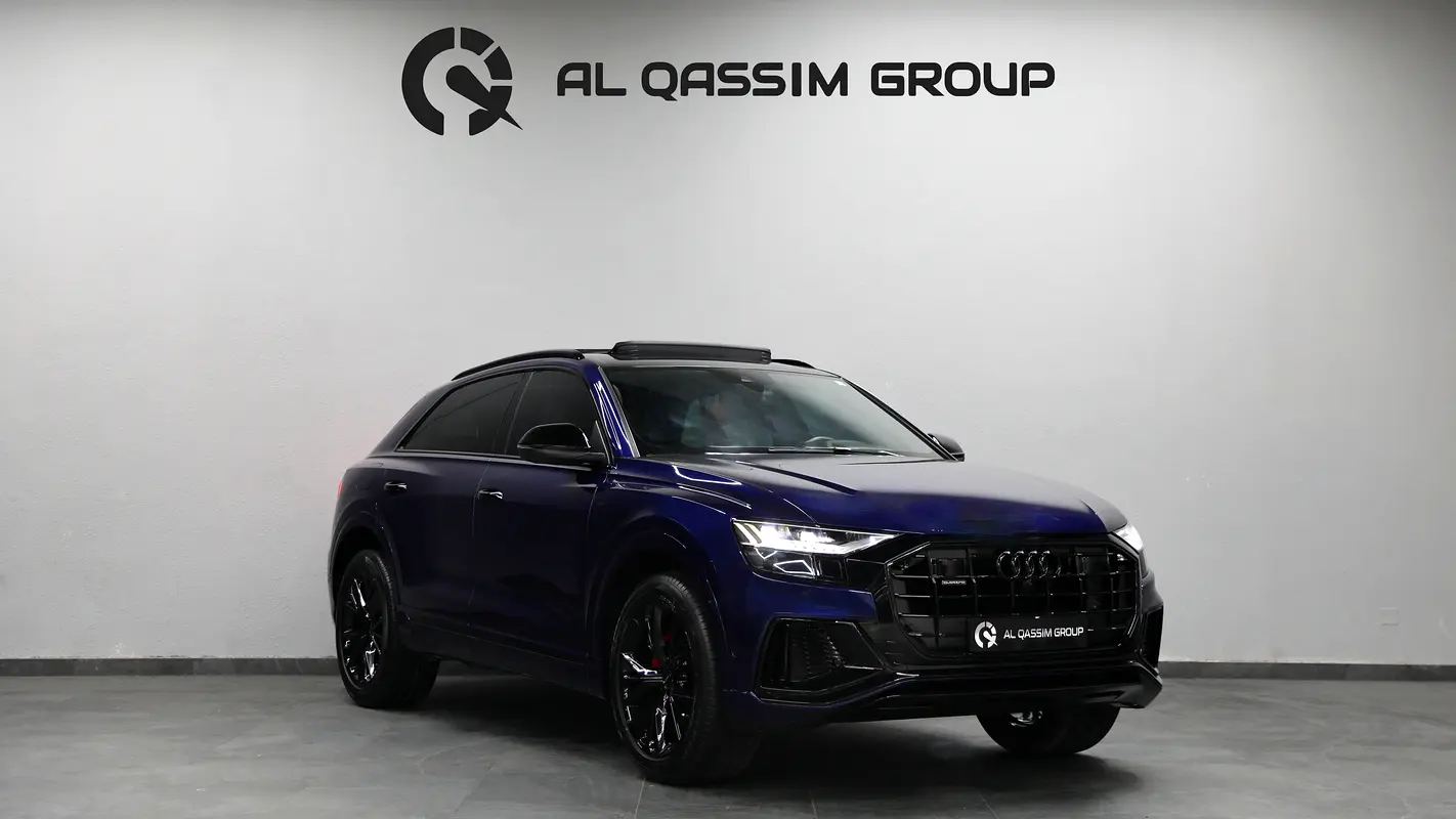 Audi Q8 2021 — photo 1 of 17